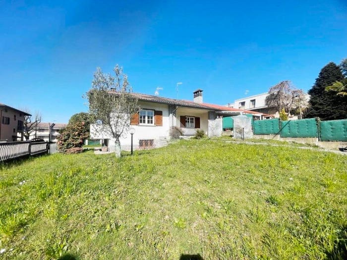 Casa trilocale in vendita in Via Torino, Gerenzano
