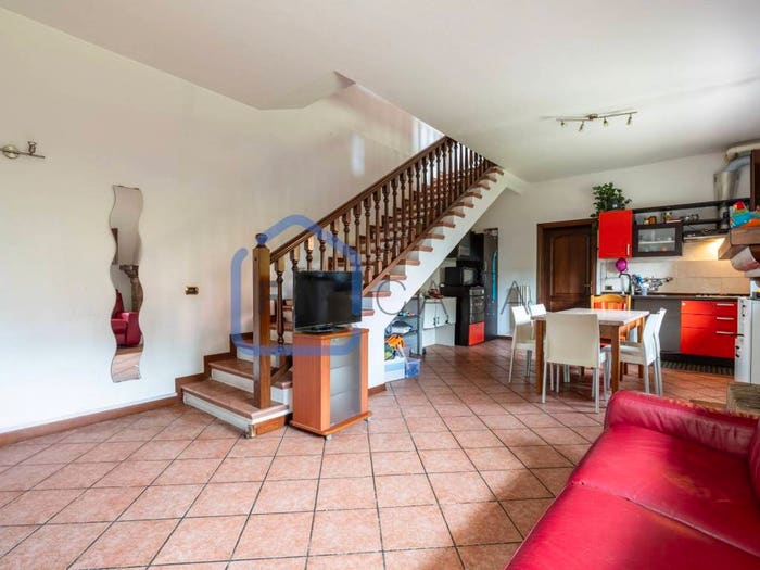 Casa quadrilocale in vendita in Strada Vignolese, San Damaso, Modena