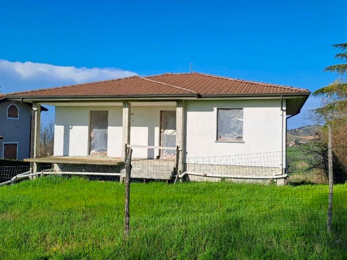Casa trilocale in vendita in Oliva Gessi