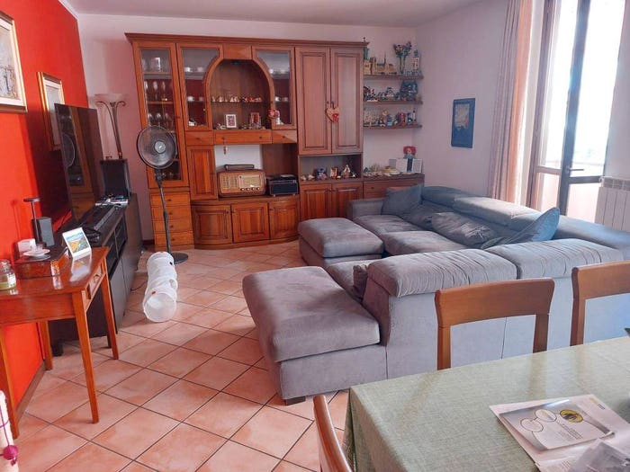 Appartamento trilocale in vendita in Via Piave, Robbiate