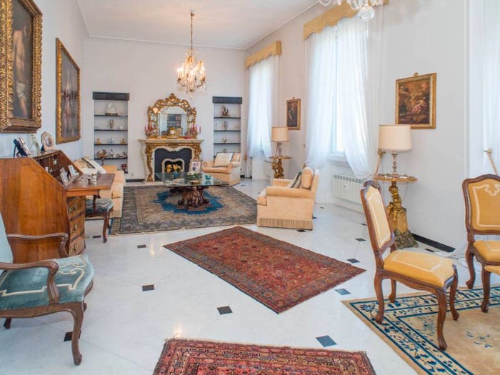 Appartamento con 6 locali in vendita in Piazza Goffredo Villa, Castelletto, Genova