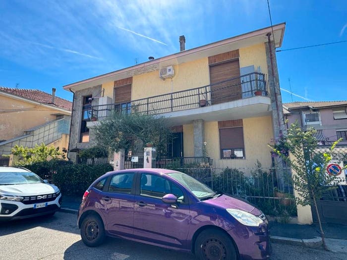Casa quadrilocale in vendita in Via Fratelli Rosselli, Centro, Grugliasco