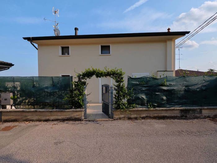 Casa trilocale in vendita in Via Carlo Alberto, Centro, Calcinato
