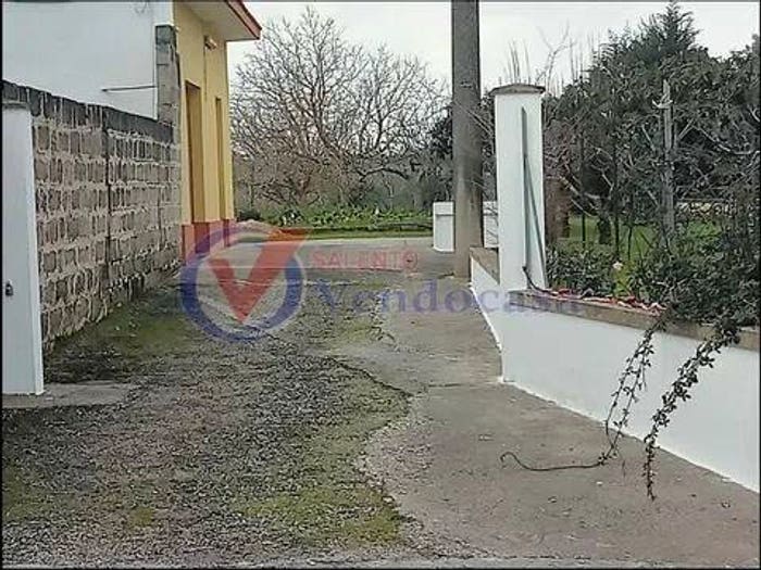 Casa bilocale in vendita in Contrada Signorella No Number, Cutrofiano