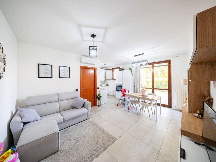 Appartamento trilocale in vendita in Via Don Astolfi, Bagnolo San Vito