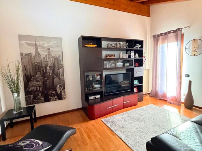 Appartamento con 6 locali in vendita in Via Europa, Centro, Giavera del Montello