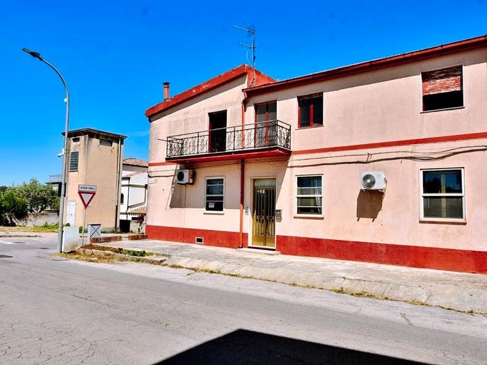 Casa con 6 locali in vendita in Via Grande, Pozzomaggiore