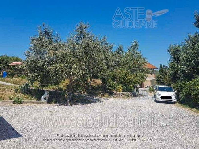 Casa con 6 locali in vendita in Via dei tre mulini, Collesalvetti