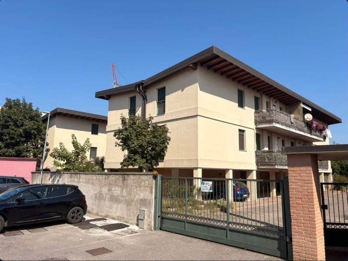Appartamento trilocale in vendita in Via Treviglio, Badalasco, Fara Gera d'Adda