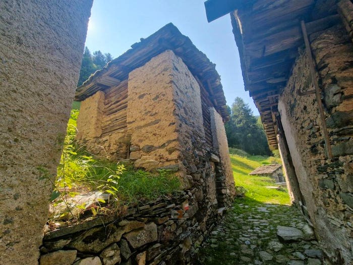 Case in Vendita e in Affitto - 2