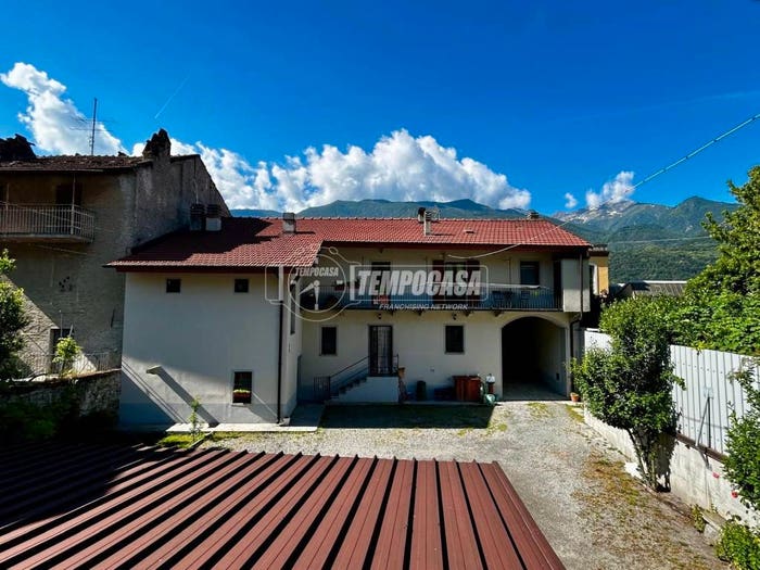 Casa con 6 locali in vendita in Via A Abegg, Borgone Susa