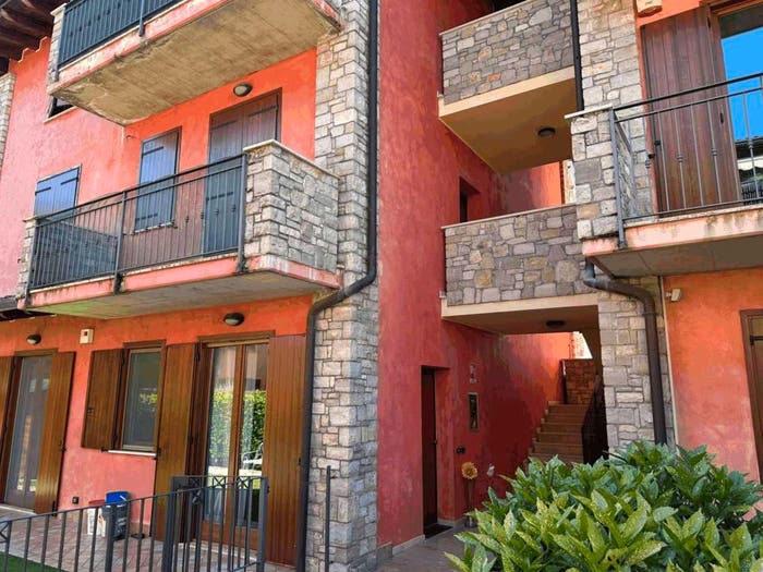 Appartamento trilocale in vendita in via Carso, Azzano San Paolo
