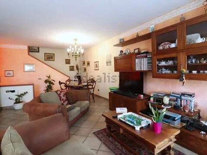 Casa con 6 locali in vendita in Via Livornese, La Vettola, Pisa