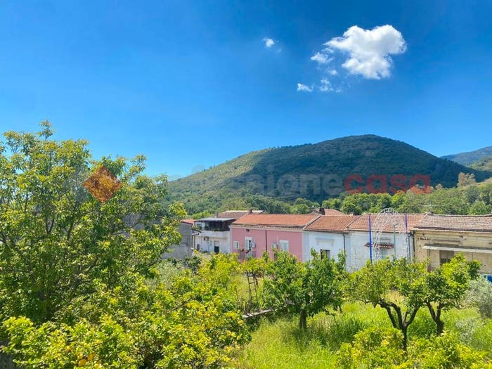 Casa con 6 locali in vendita in Vico Giardino, Casanova, Carinola