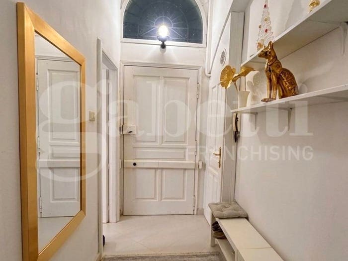 Appartamento bilocale in vendita in Via Cesare Battisti, Centro Storico, Bologna