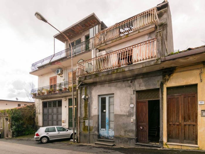 Appartamento trilocale in vendita in Centro, Zafferana Etnea