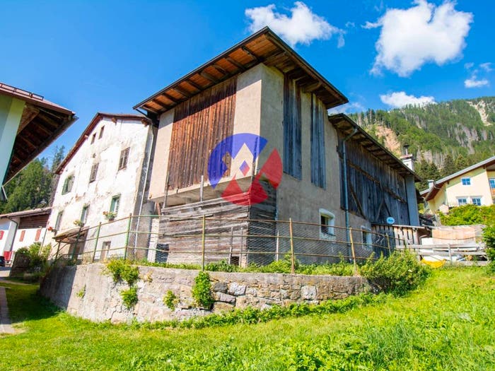 Casa con 6 locali in vendita in Strada de Sort, Sorte, Moena