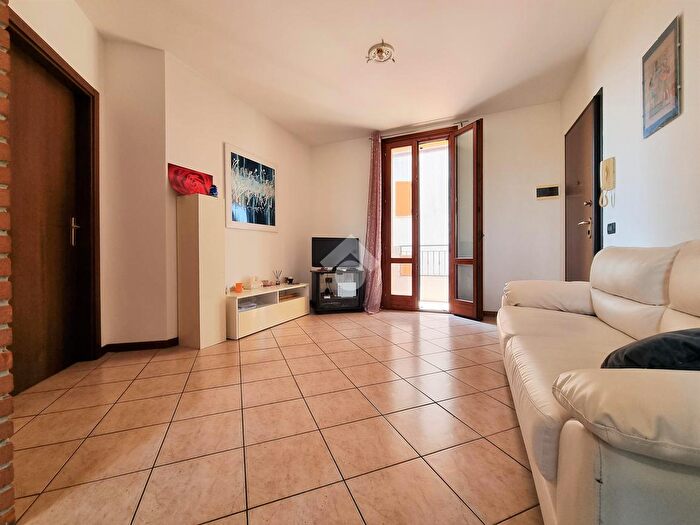 Appartamento trilocale in vendita in Via Collodi, Bagnolo San Vito