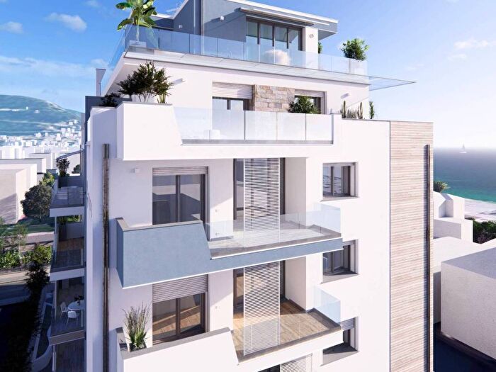 Appartamento trilocale in vendita in Via Torino, Centro, Pietra Ligure