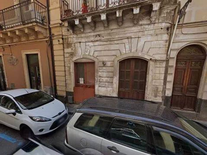 Appartamento trilocale in vendita in Via Giuseppe Garibaldi, Centro, Misterbianco