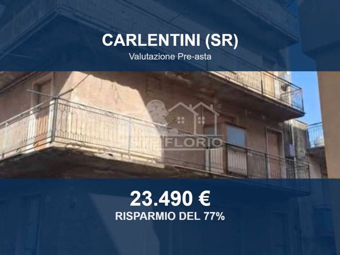 Casa con 6 locali in vendita in Via Vincenzo Bellini, Centro, Carlentini
