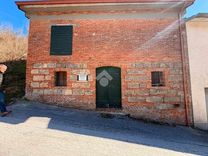 Casa trilocale in vendita in FRAZIONE CAMPODIEGOLI, Campodiegoli, Fabriano