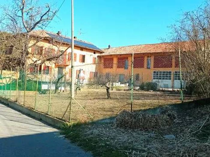 Casa con 6 locali in vendita in Strada San Carlo, Costigliole d'Asti