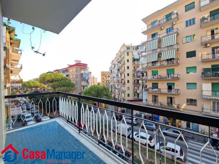 Appartamento bilocale in vendita in Via Edoardo Nicolardi, Colli Aminei Capodimonte, Napoli