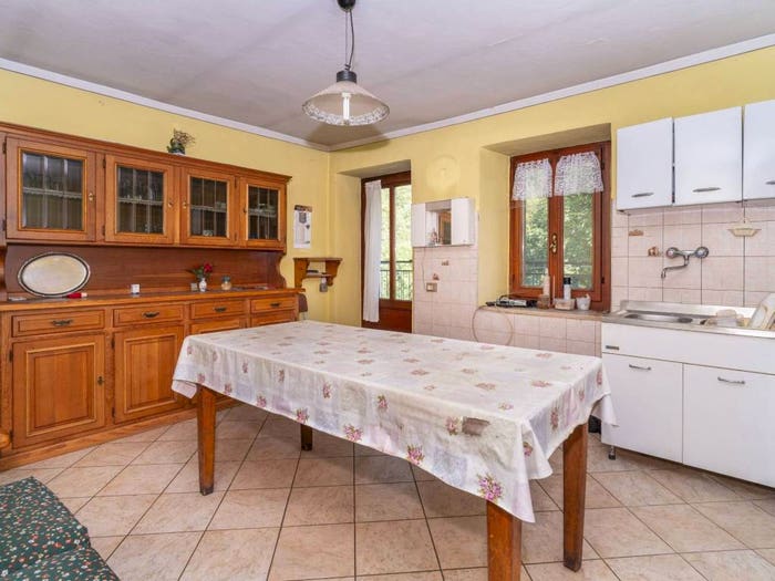 Casa con 5 locali in vendita in Borgata Cialancia SNC, Pradleves