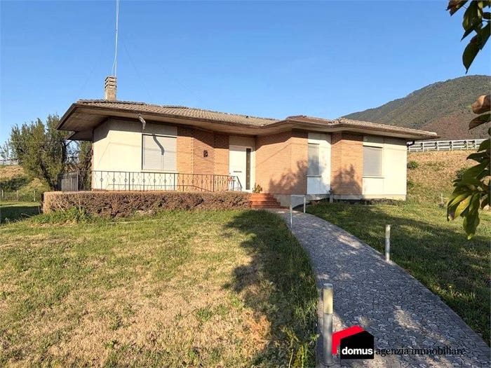 Casa con 5 locali in vendita in Piovene Rocchette