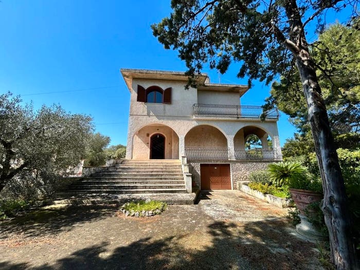 Casa con 6 locali in vendita in SS, Rodi Garganico