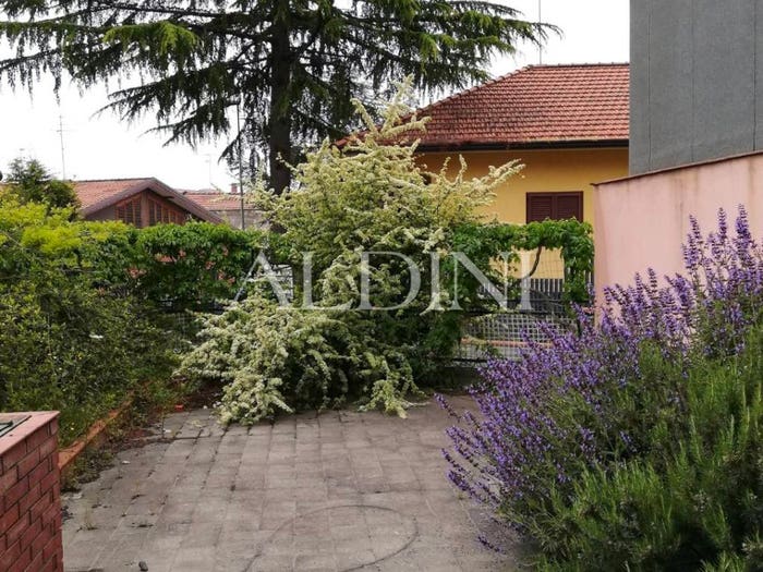 Casa trilocale in vendita in Via Firenze, Nicolosi