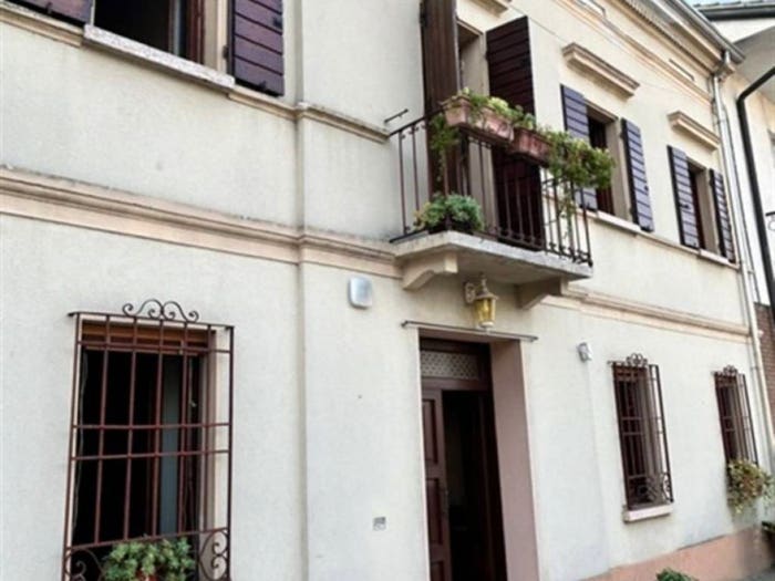 Casa con 5 locali in vendita in Via Levata, Centro, Marcaria