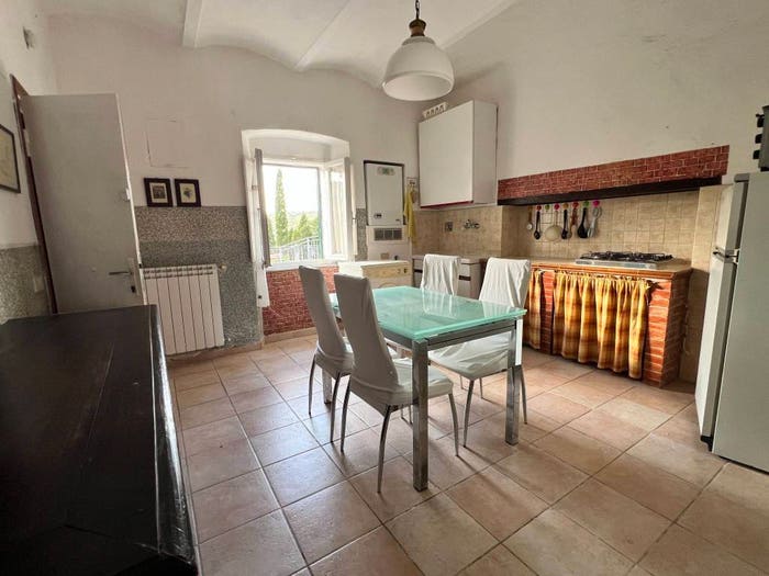 Appartamento quadrilocale in vendita in Monteverdi Marittimo