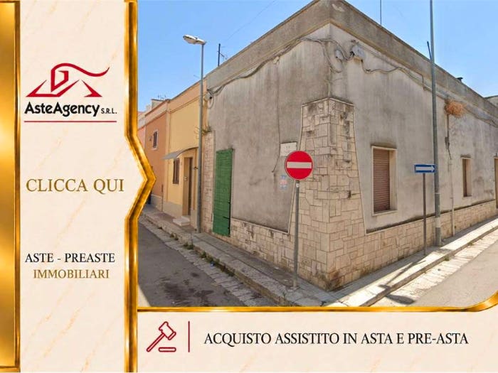 Appartamento trilocale in vendita in Via G Paisiello, Squinzano