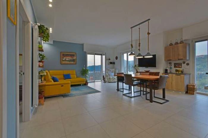 Appartamento con 5 locali in vendita in Via Santa Libera, Morteo, Boissano