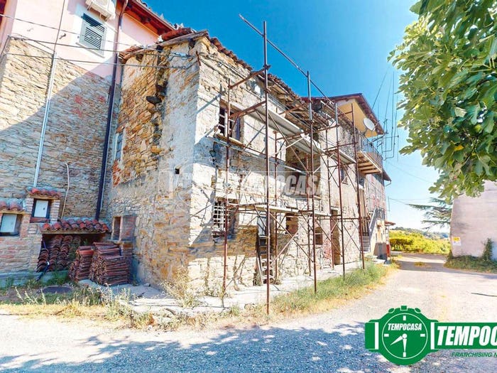 Casa quadrilocale in vendita in Via priarona, Cremolino