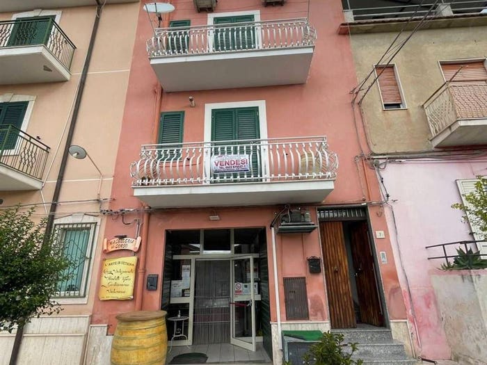 Casa quadrilocale in vendita in Campobello di Licata