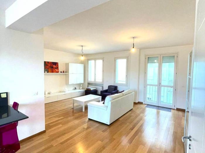 Appartamento con 5 locali in vendita in Via Garofani, Sant'Antonio, Pisa