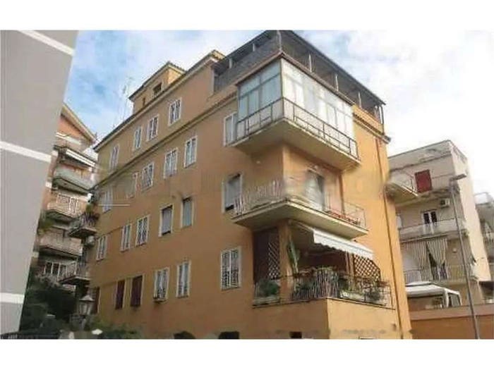Appartamento con 5 locali in vendita in Via Giovanni Alfredo Cesareo, Talenti Monte Sacro, Roma