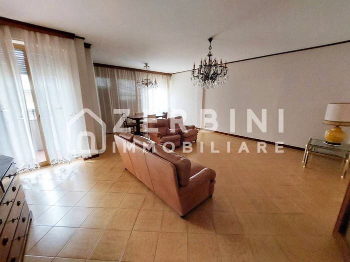 Appartamento con 6 locali in vendita in Saione, Arezzo