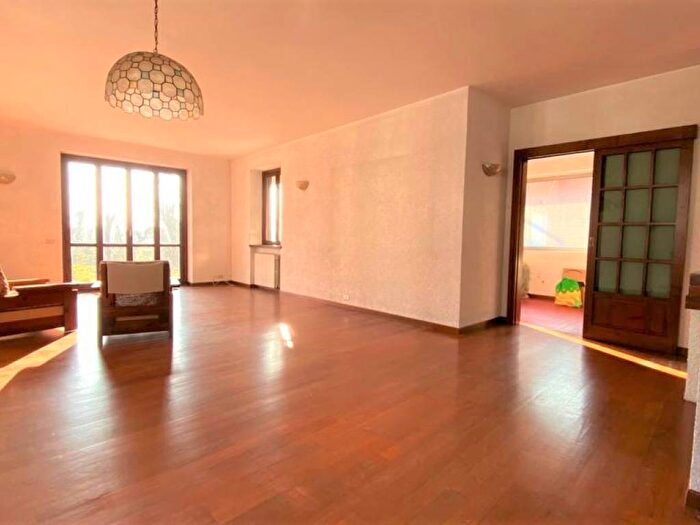 Casa con 6 locali in vendita in Centro, Arluno