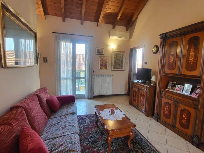 Casa bilocale in vendita in Via Tadini, Centro, Castano Primo