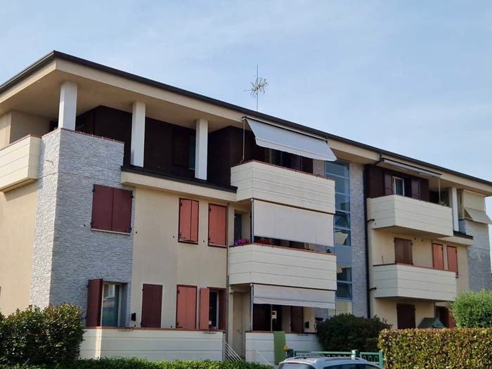 Appartamento con 6 locali in vendita in Zona Industriale Casola Canina, Imola