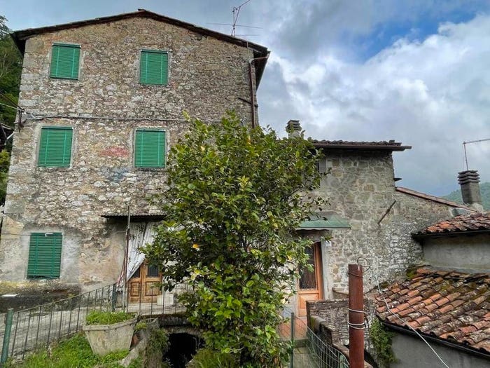 Casa con 6 locali in vendita in Benabbio, Bagni di Lucca