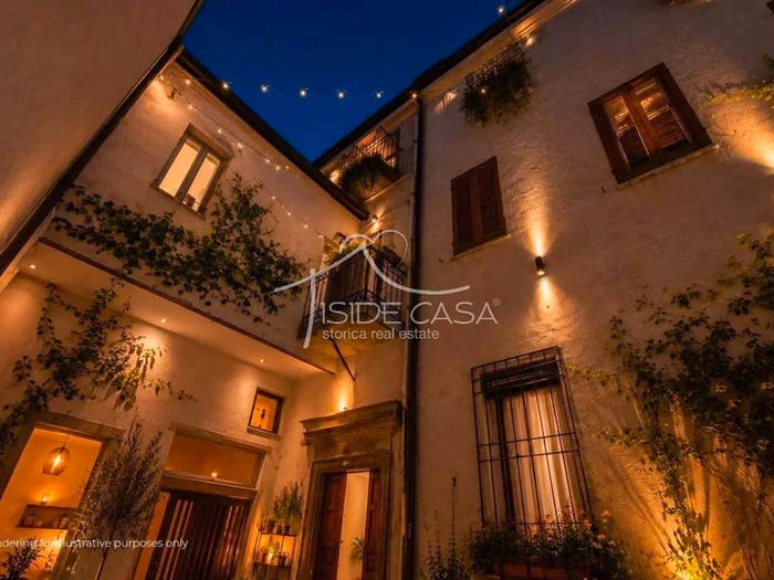 Casa con 6 locali in vendita in Via Massari, Centro, Mantova