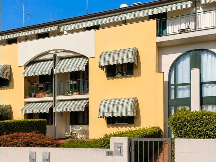 Appartamento con 6 locali in vendita in Via giolitti f, Centro, Brugnera