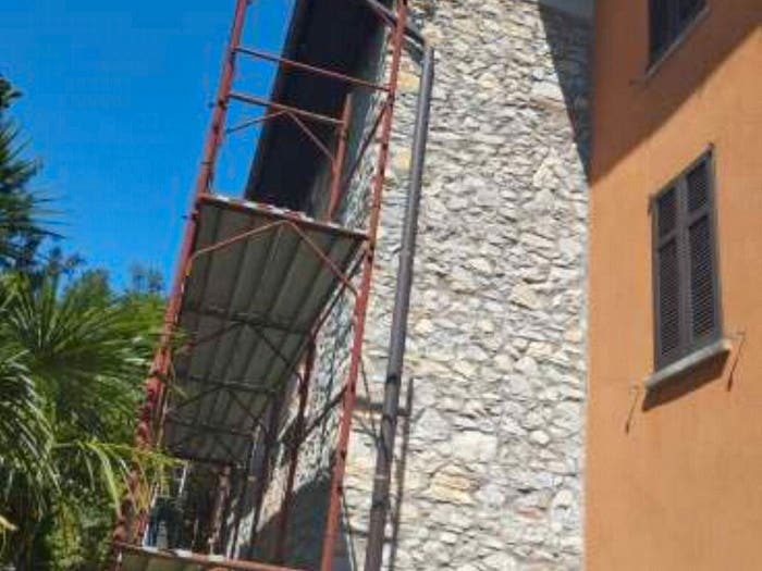 Appartamento con 6 locali in vendita in Str Armino CocquioTrevisago VA Italia CocquioTrevisago VA, Cocquio, CocquioTrevisago