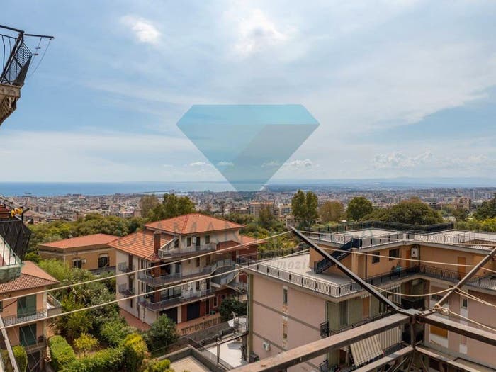 Appartamento quadrilocale in vendita in Via del Bosco, Barriera Leucatia, Catania