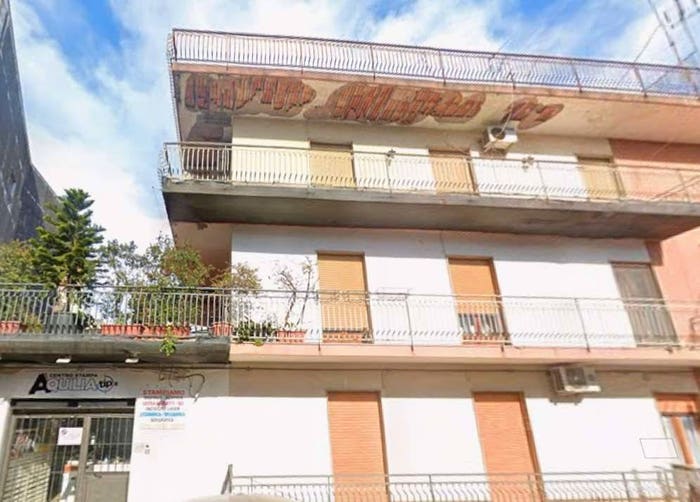 Appartamento trilocale in vendita in via Pietro Mascagni, Centro Storico, Acireale